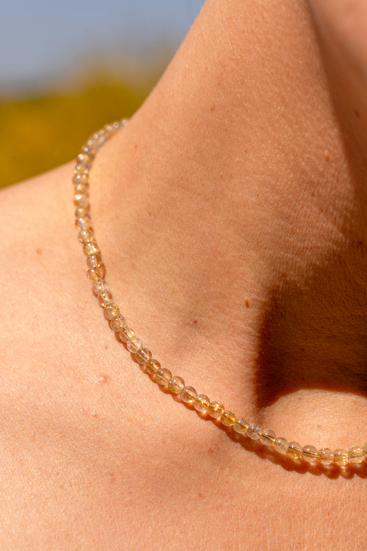 Quartz with Rutile Rounds