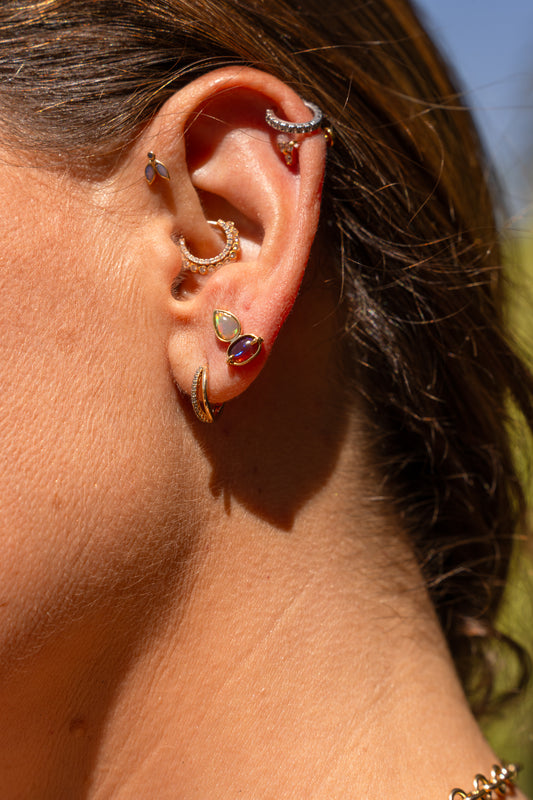 Yellow garnet and white Opal