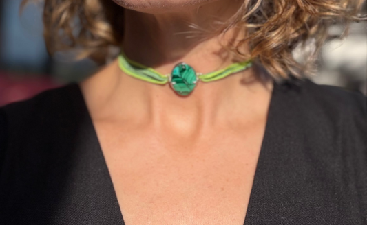Malachite Chocker in Silver and Green Silk