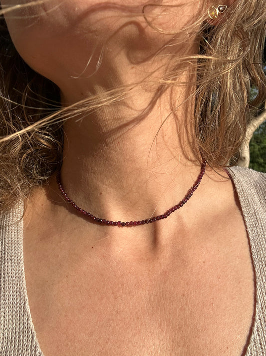 Mini Garnet choker