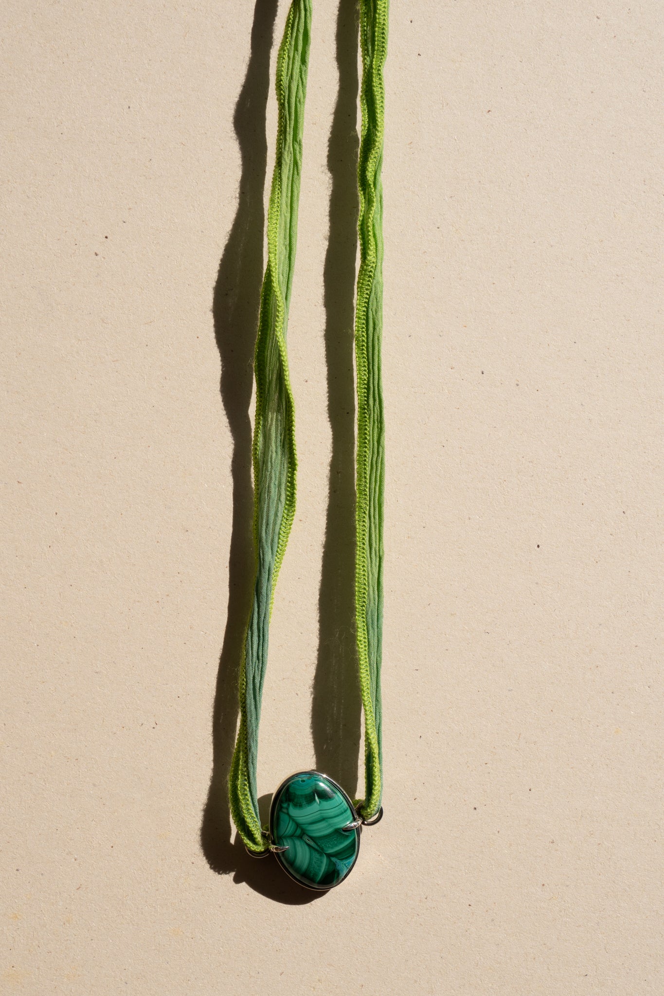 Malachite Chocker in Silver and Green Silk