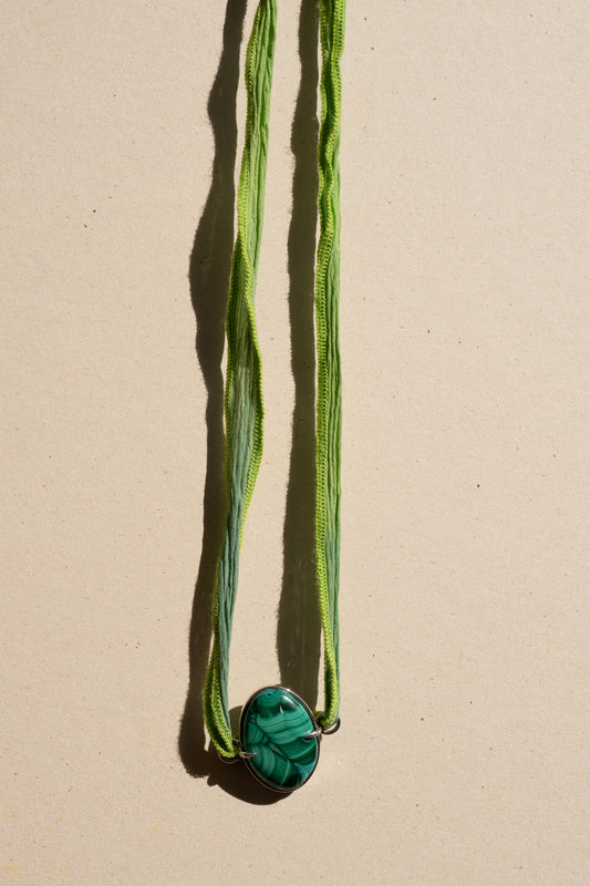 Malachite Chocker in Silver and Green Silk