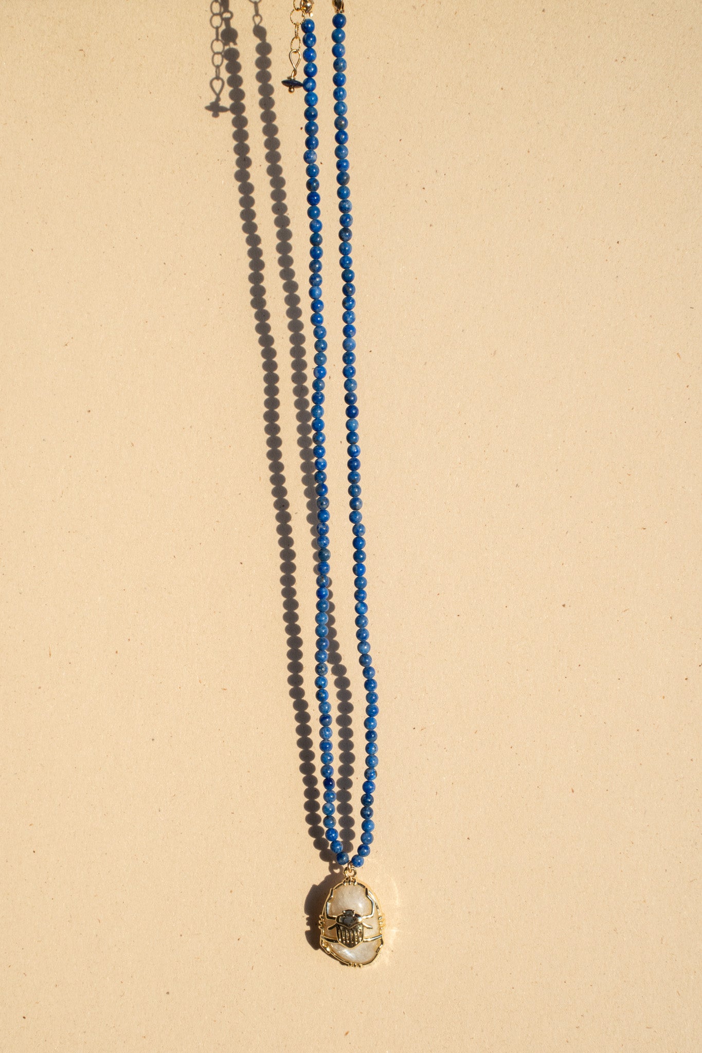 Lapislazuli with white Scarab