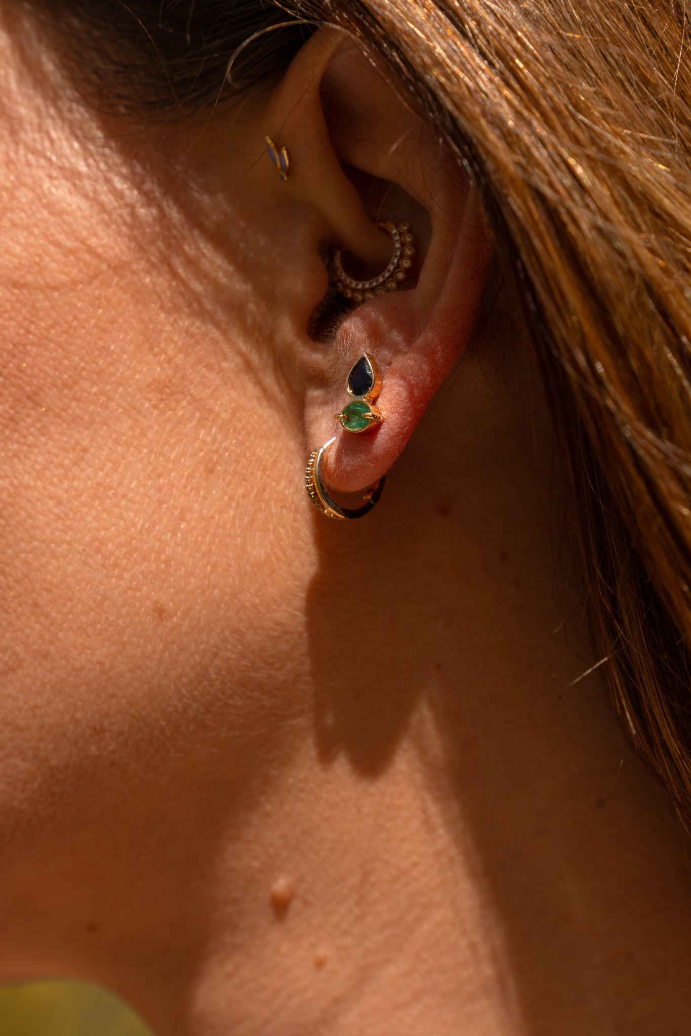 Oval Emerald and Blue Sapphire drop 